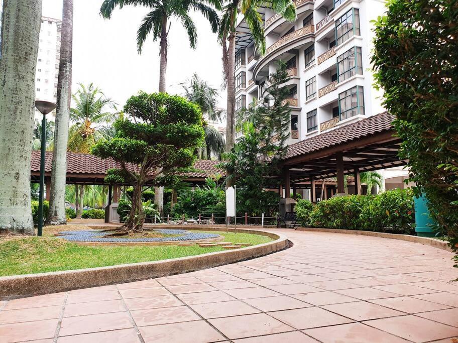 Mahkota Pool View Apartment Near A'Famosa & Jonker Malacca Exterior photo