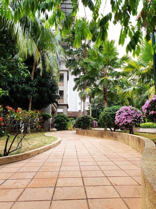 Mahkota Pool View Apartment Near A'Famosa & Jonker Malacca Exterior photo